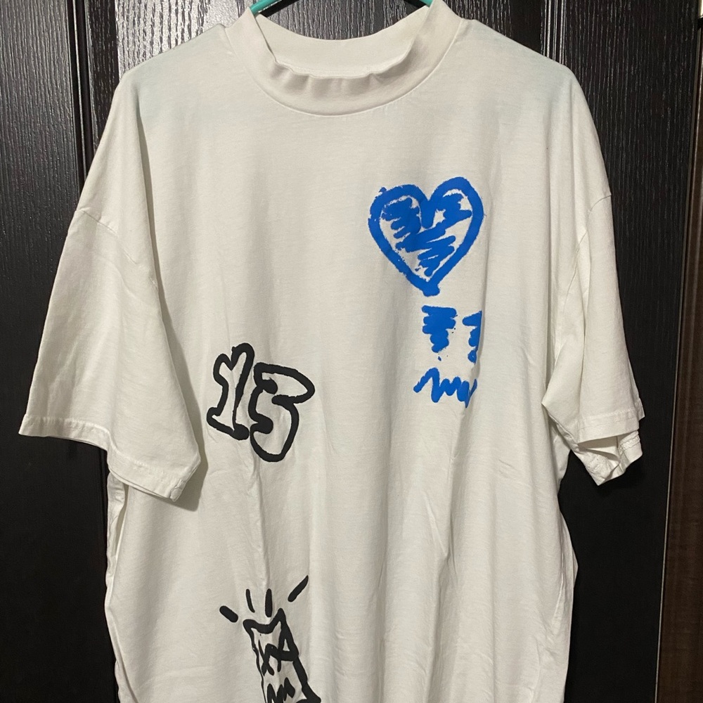 Oversized graphic t-shirt